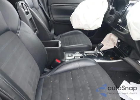 2020 Mitsubishi Outlander Se 2.4 S-Awc from USA, damaged, VIN JA4AZ3A33LZ014845